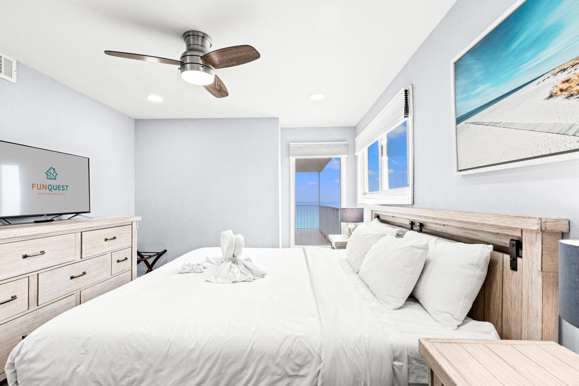 The Summit 701 Apartment